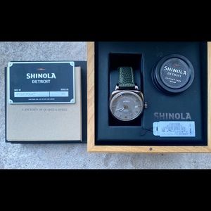 NWT Shinola Argonite 715 with Grey and Gold Face, Dark Green Leather Band